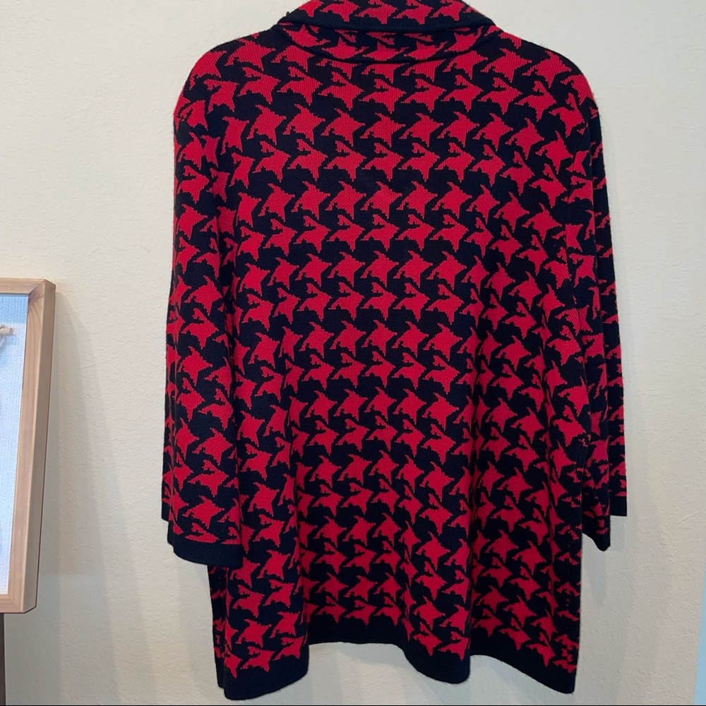DESIGN ORIGINALS. houndstooth sweater jacket. - Picture 2 of 5